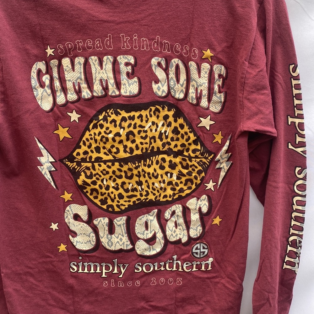 Simply Southern top women’s small long sleeved graphic tee leopard print preppy